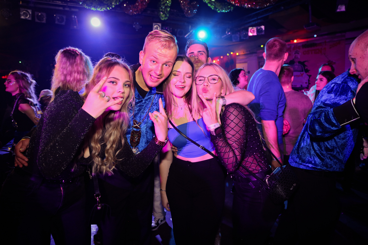 11_11_eeroeffnungsparty-110