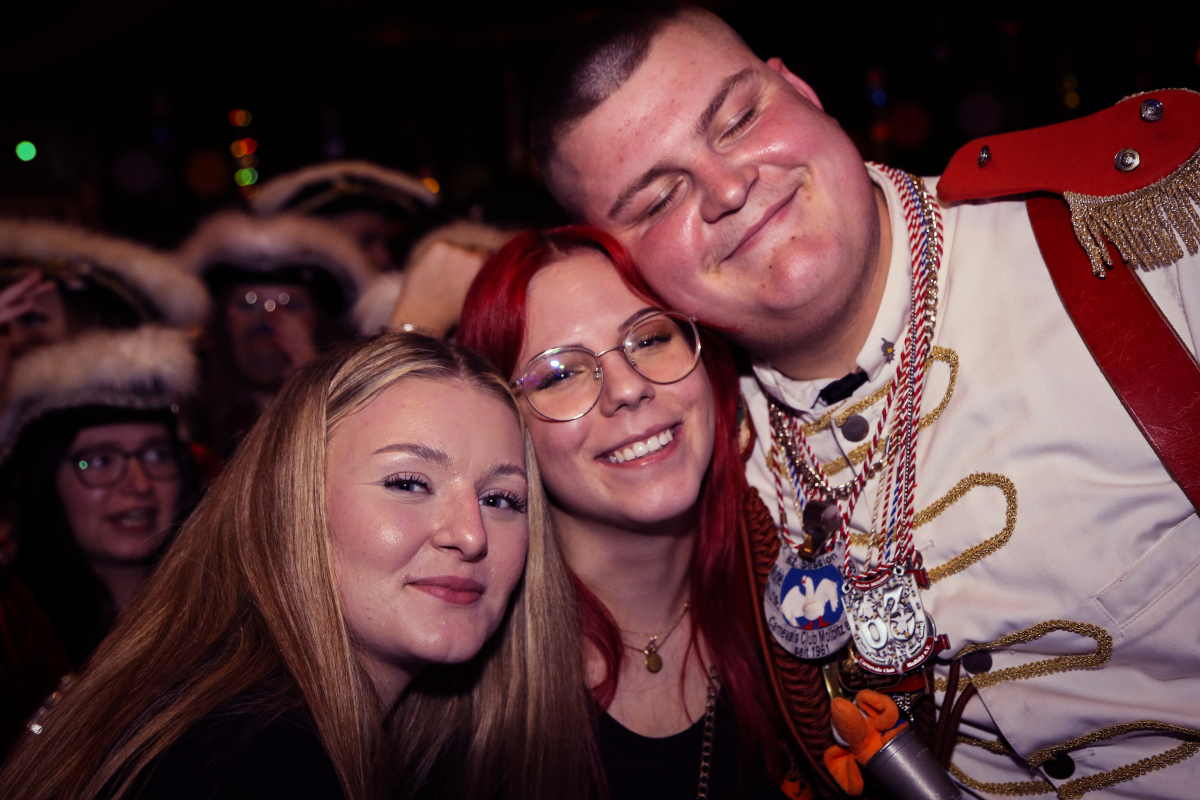 11_11_eeroeffnungsparty-39