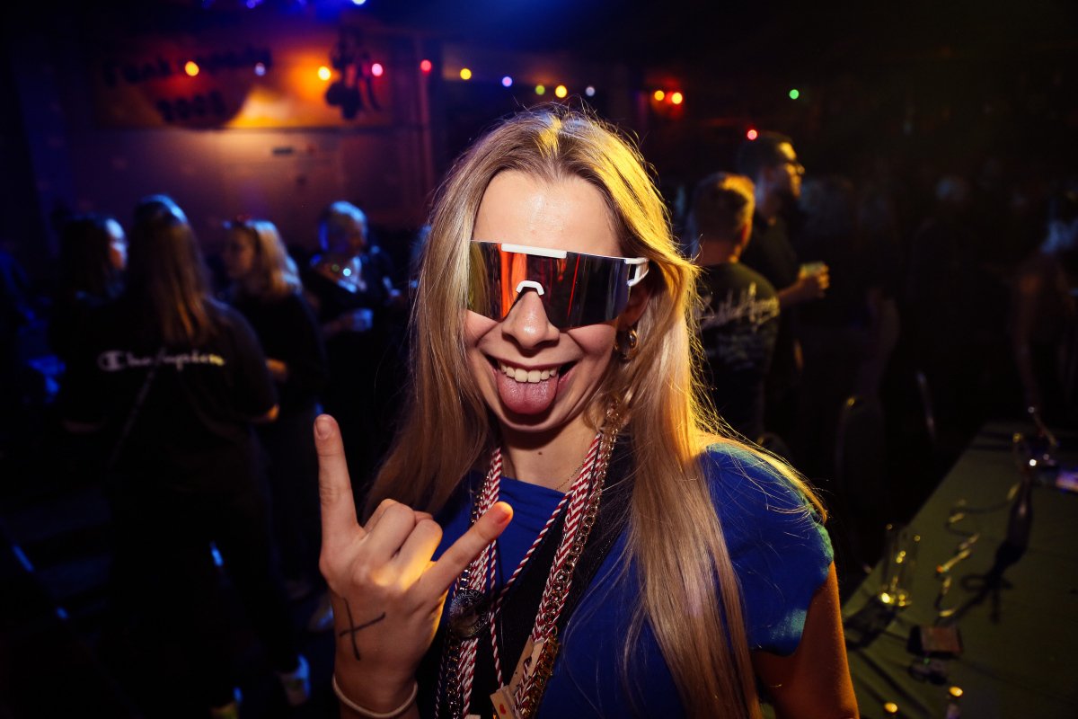 11_11_eeroeffnungsparty-59