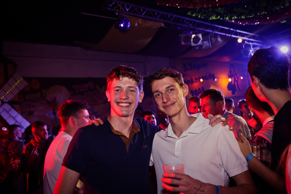 11_11_eeroeffnungsparty-74