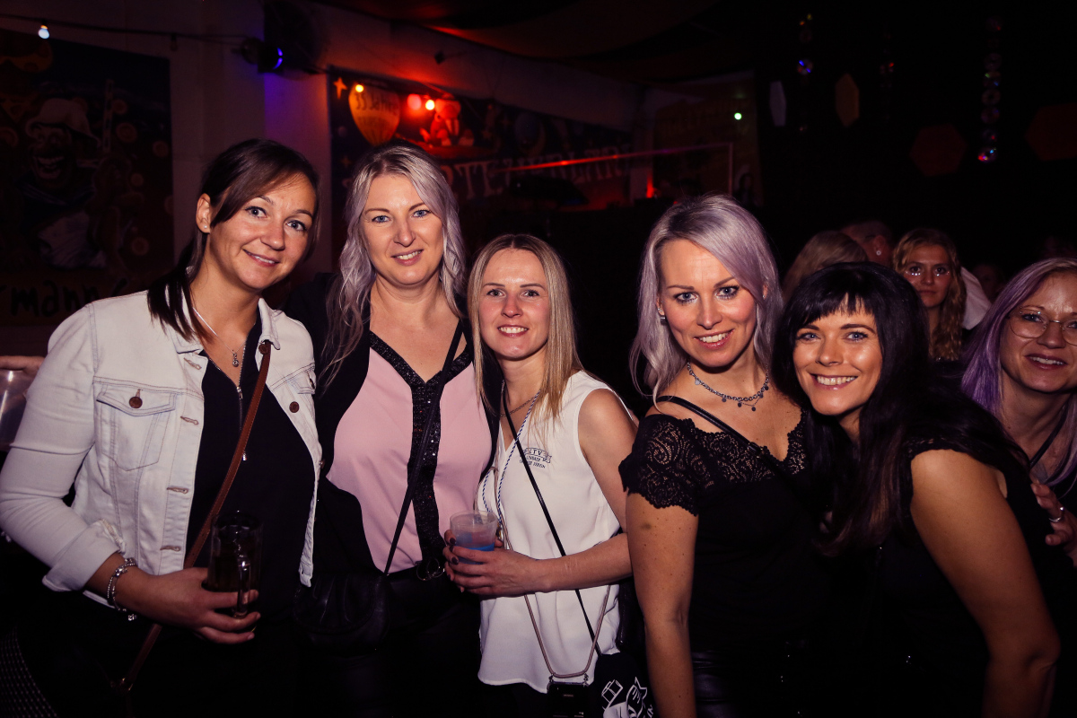 11_11_eeroeffnungsparty-91