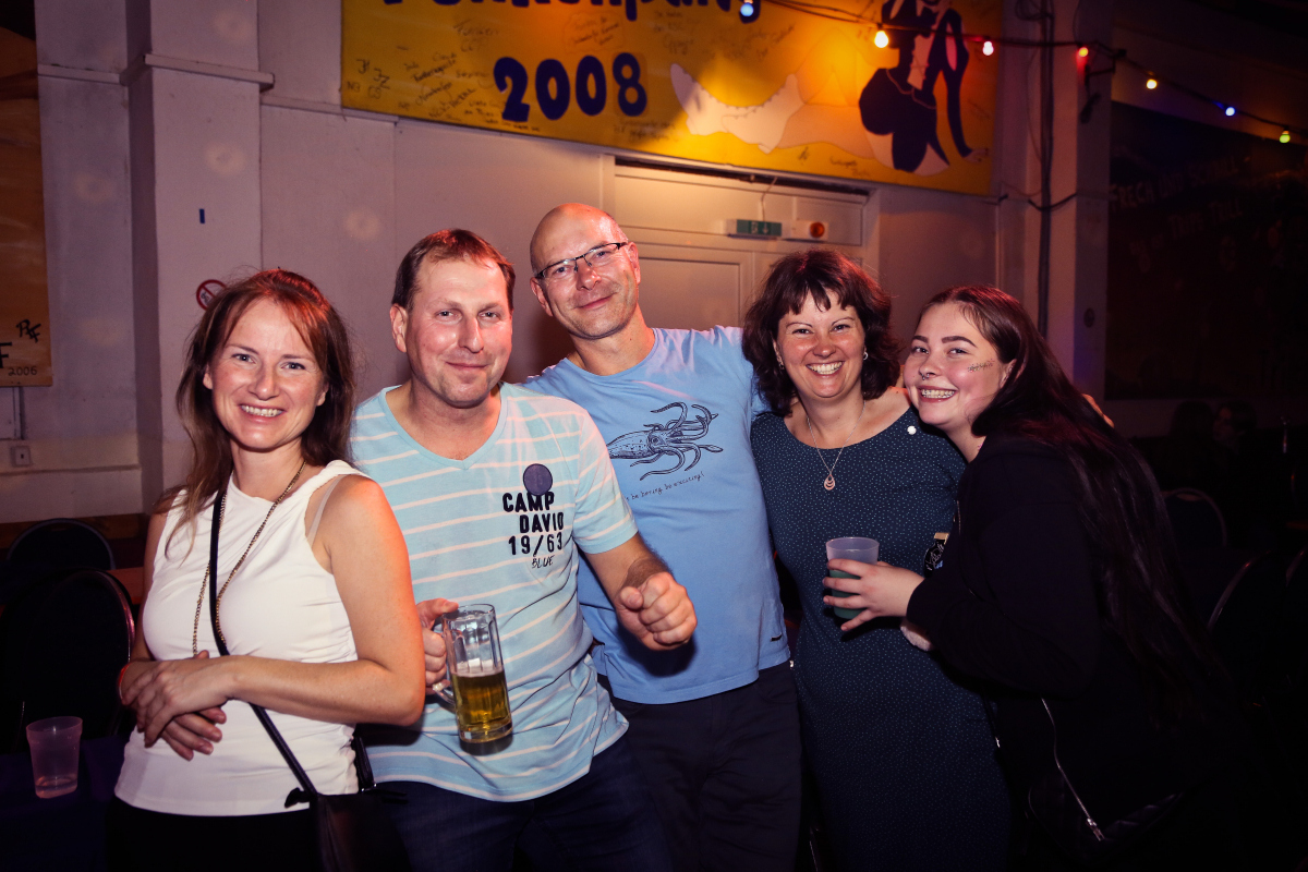 11_11_eeroeffnungsparty-98