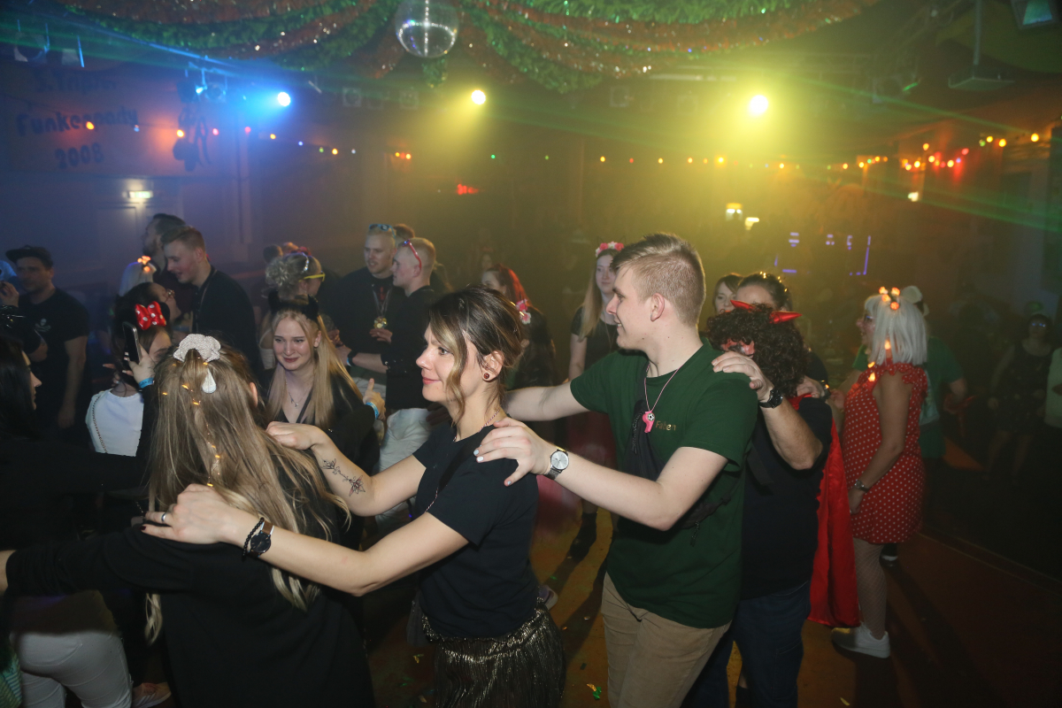 rosenmontag2023-108