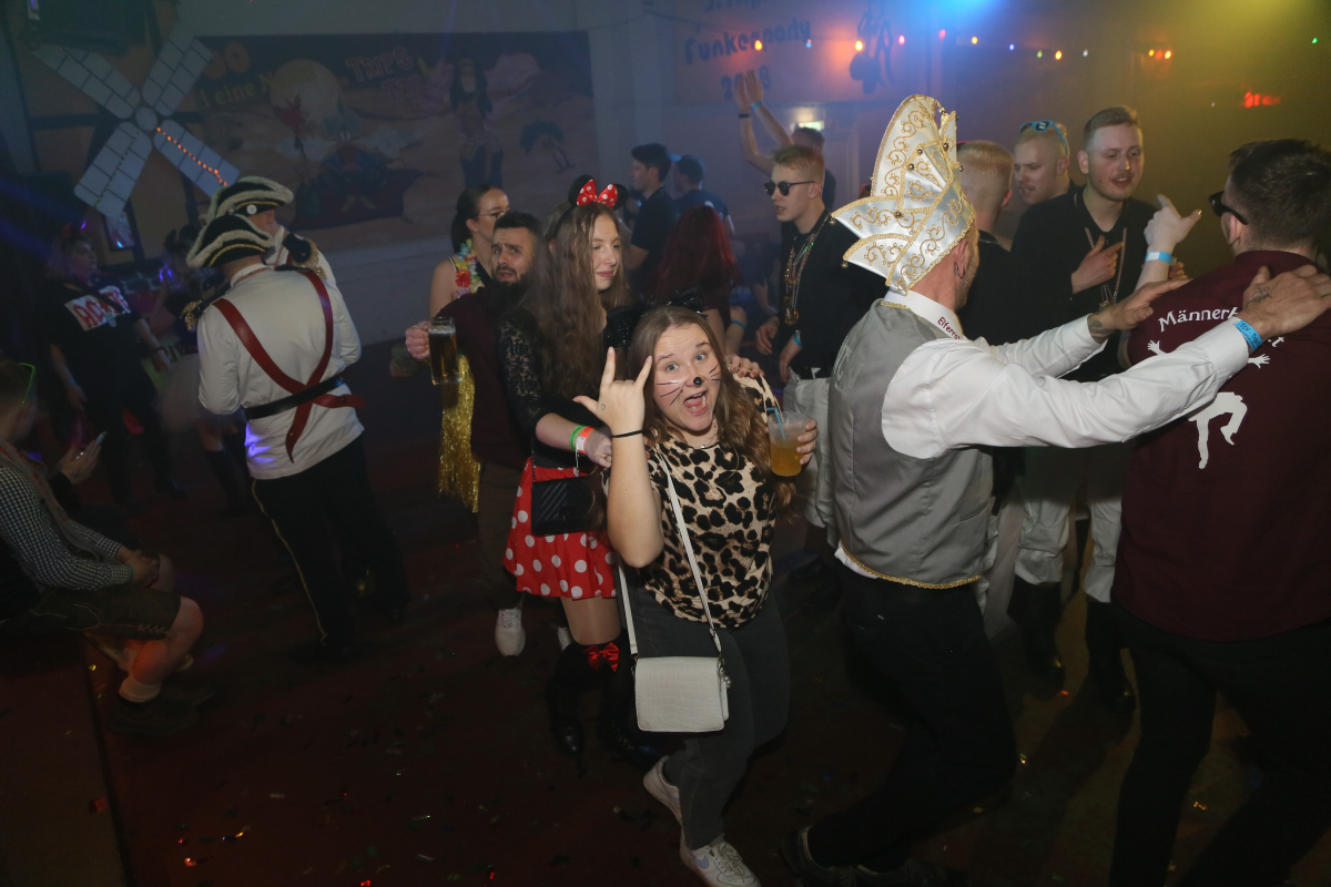 rosenmontag2023-112