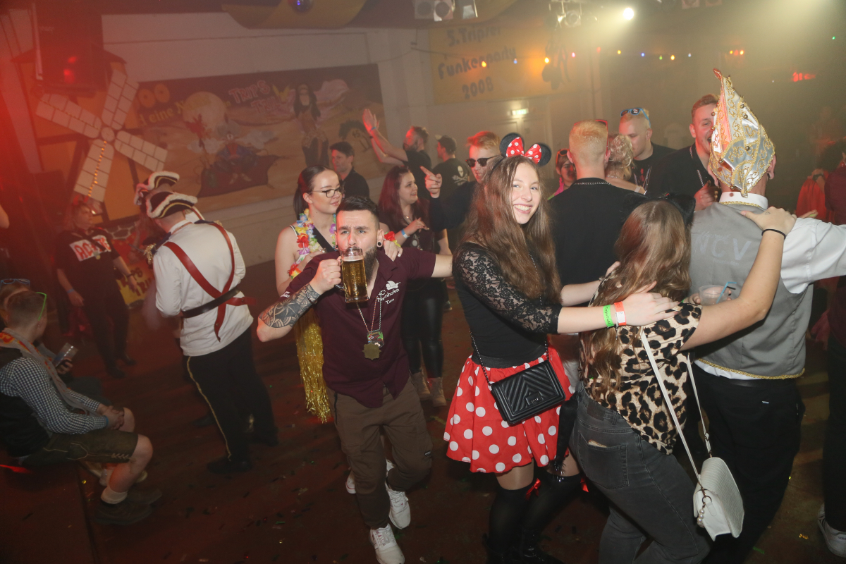 rosenmontag2023-113
