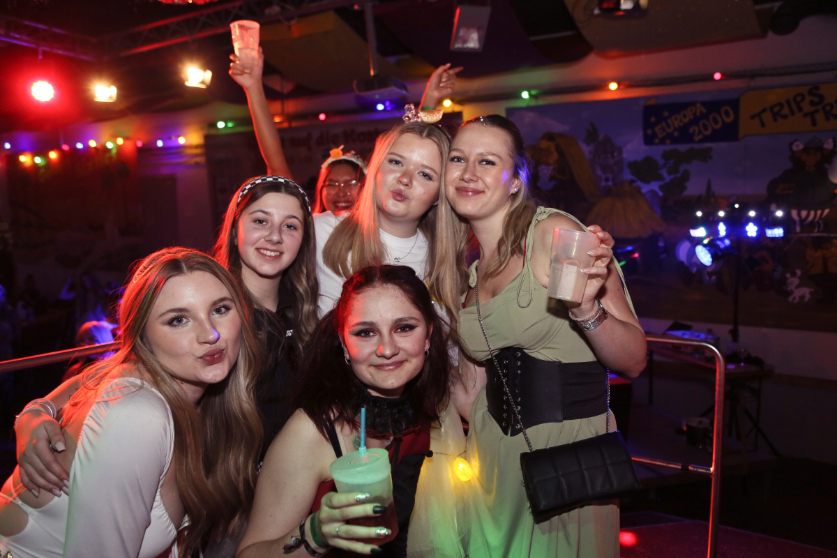 weiberfasching_2025-189