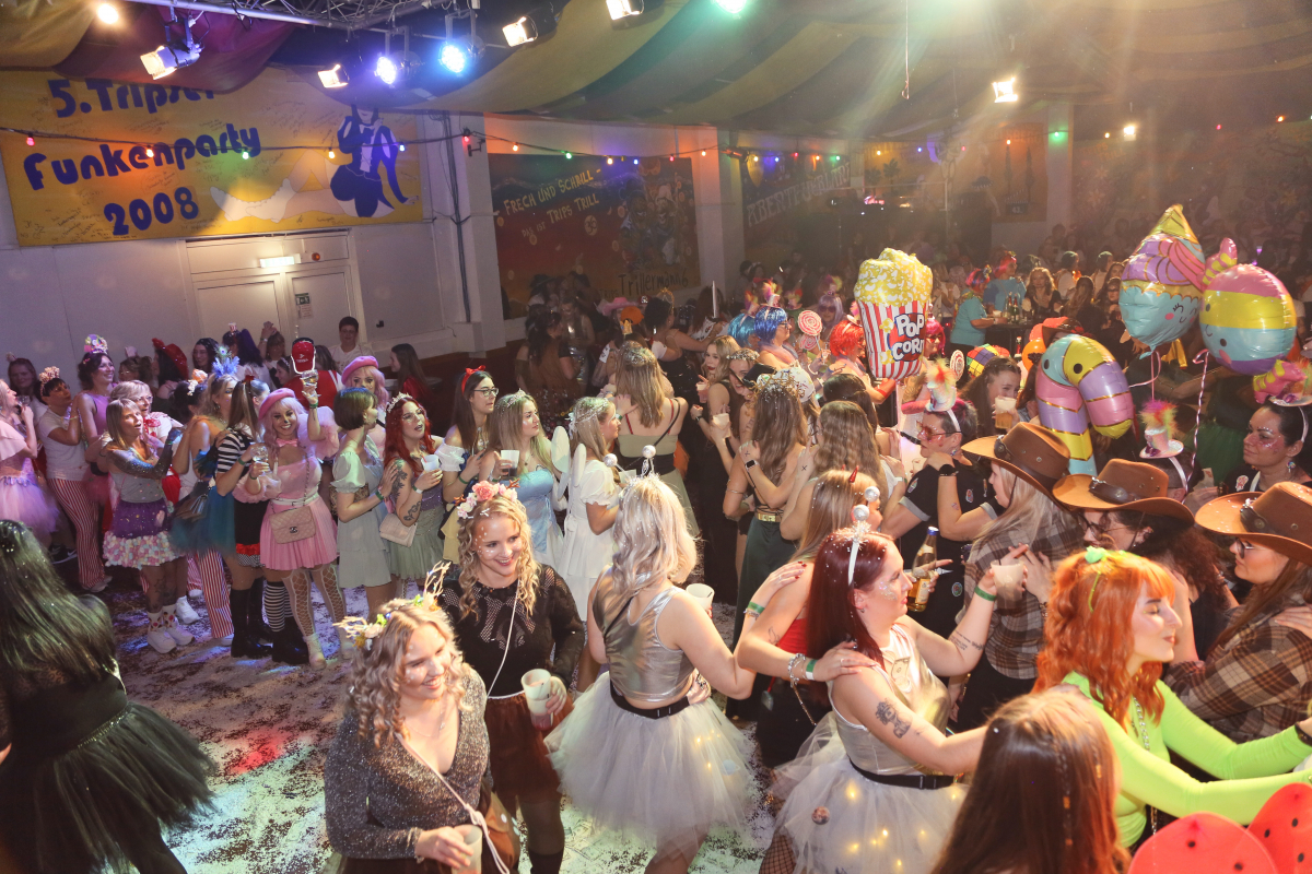 weiberfasching_2025-79