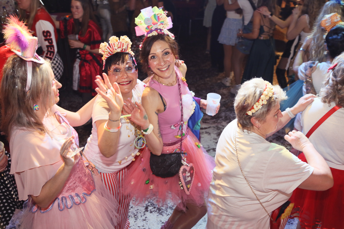 weiberfasching_2025-80